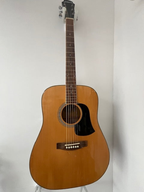 Used 6 string Aria acoustic guitar with gig bag